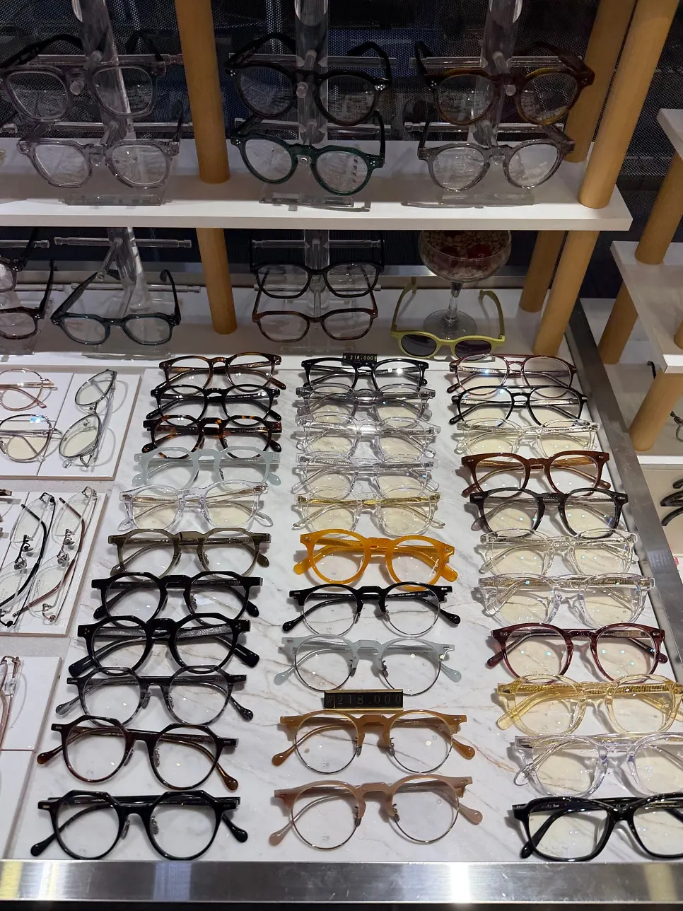 Various Oakley goggles