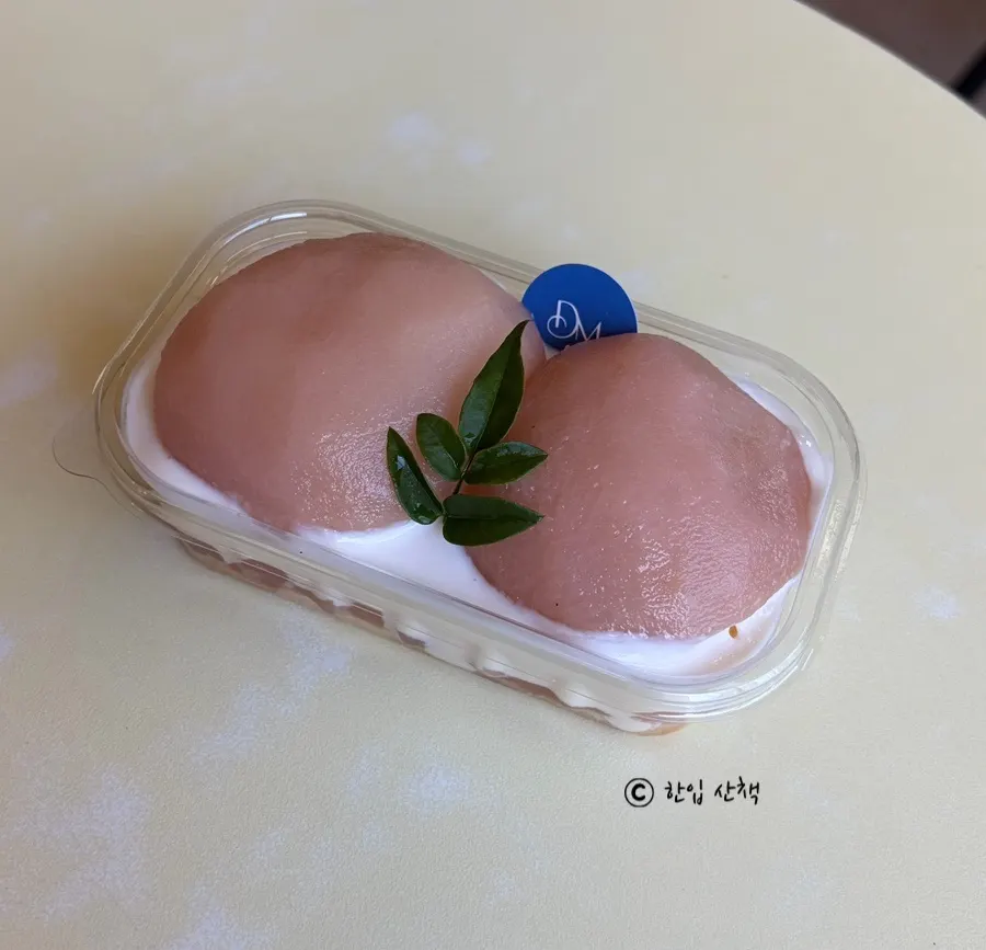 초코시트가 보이는 오레오 치즈케이크 단면