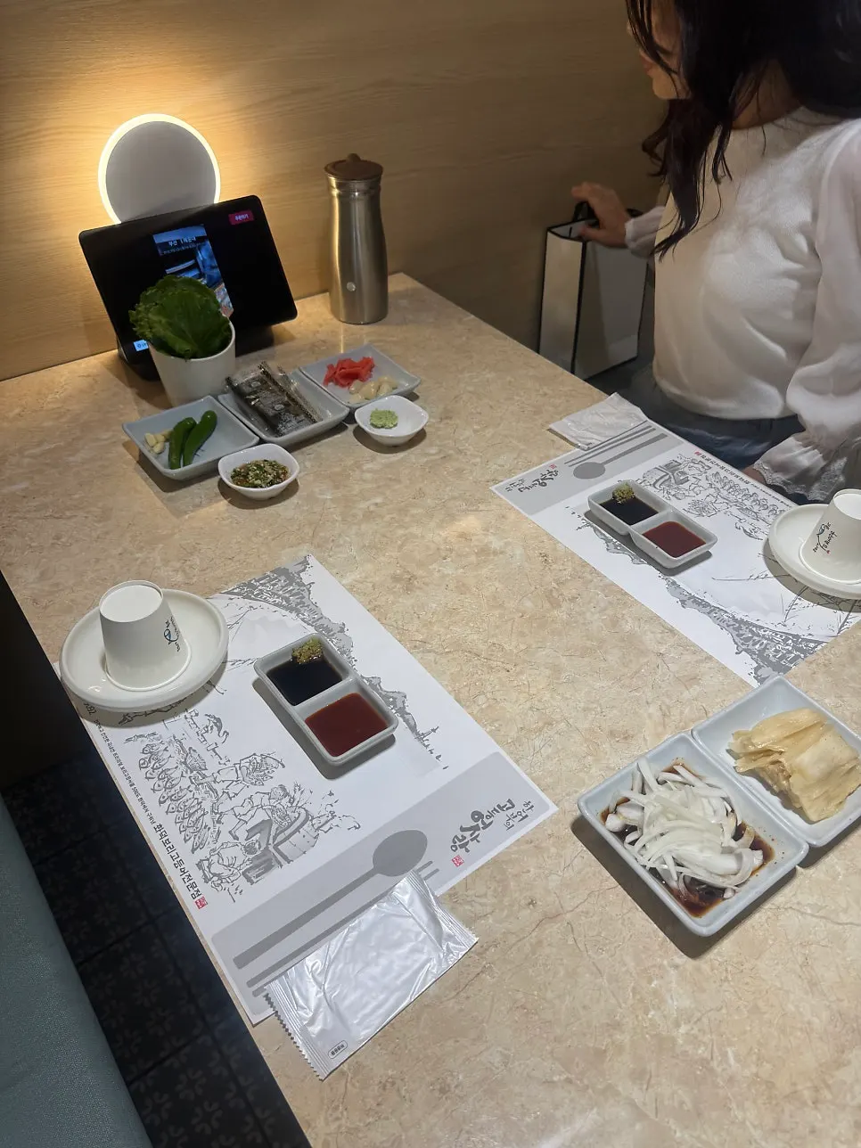 View of the Haeundae sashimi restaurant seating area