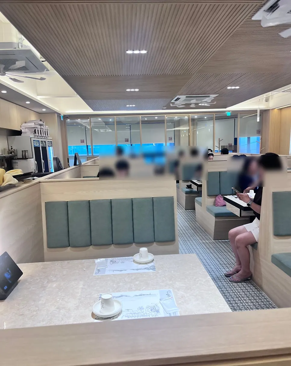 해운대역 근처 횟집 안내판