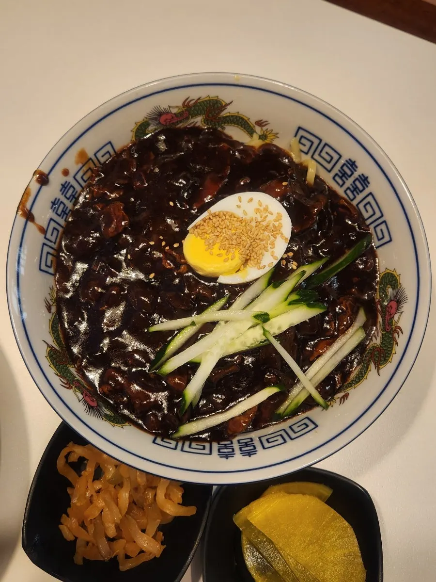 Large-size jajangmyeon