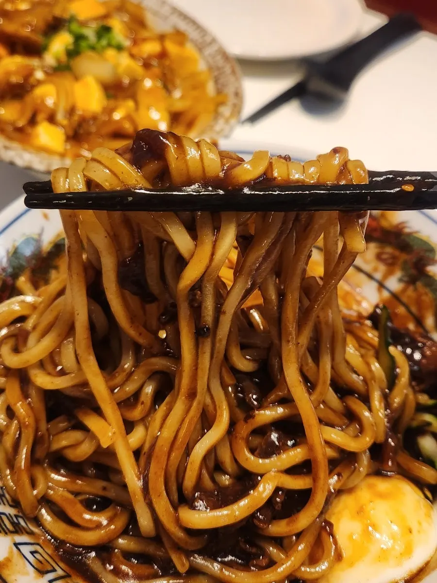 Jajangmyeon with meat