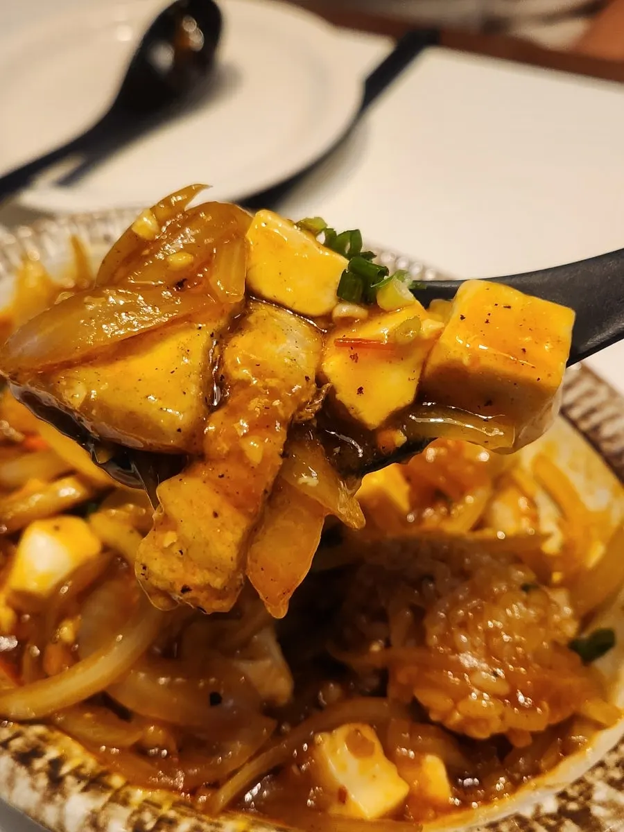 Tangsuyuk served after the mapo tofu rice