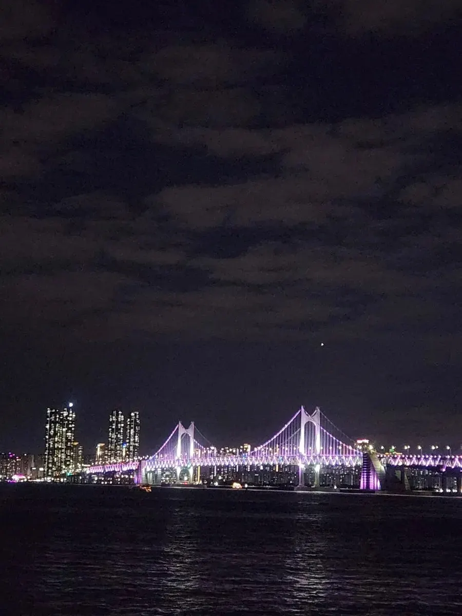 A walk after a meal in Marine City