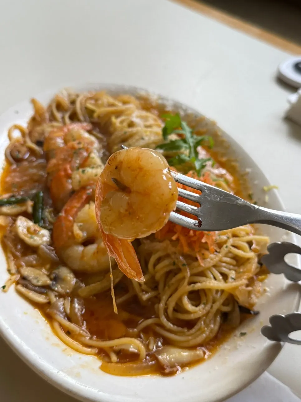 Shrimp oil pasta with shrimp