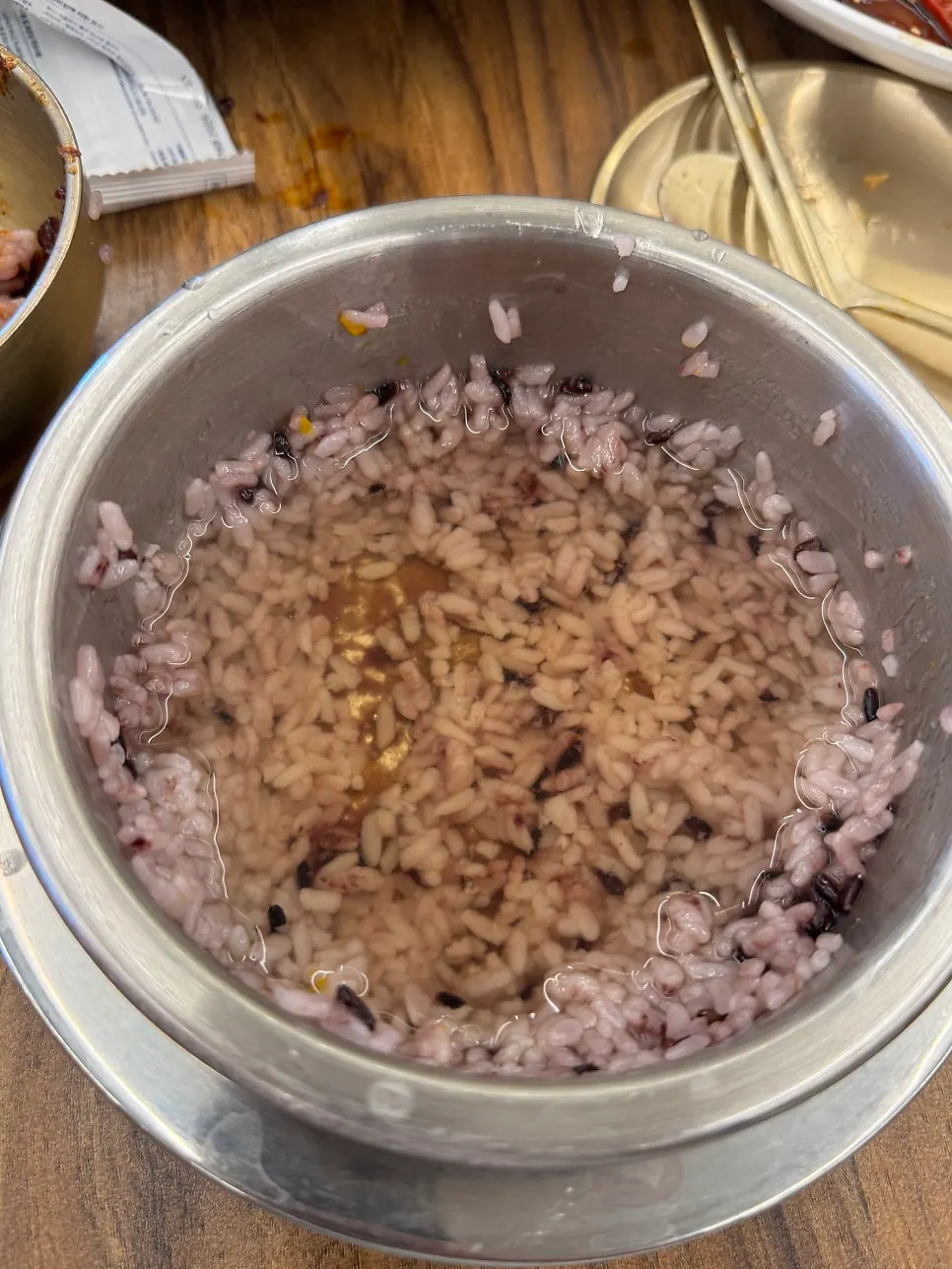 Bulgogi-style scorched-rice dish with monkfish and webfoot octopus