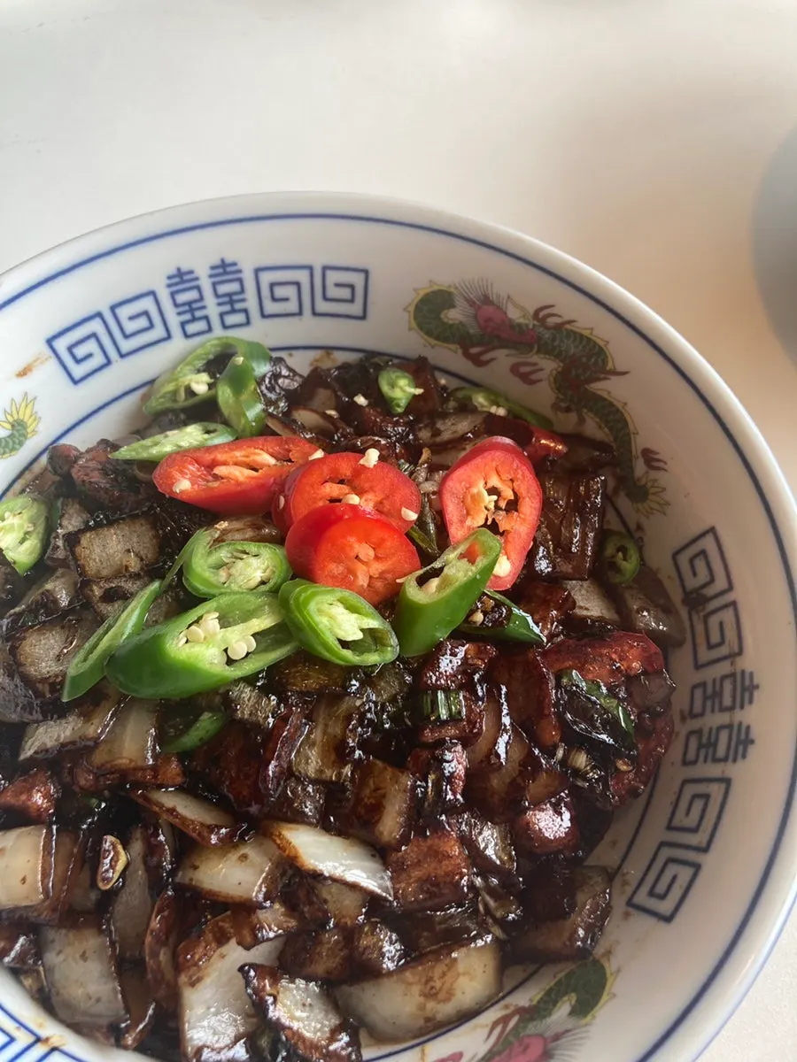 Spicy pepper gan-jjajang and Chinese dishes
