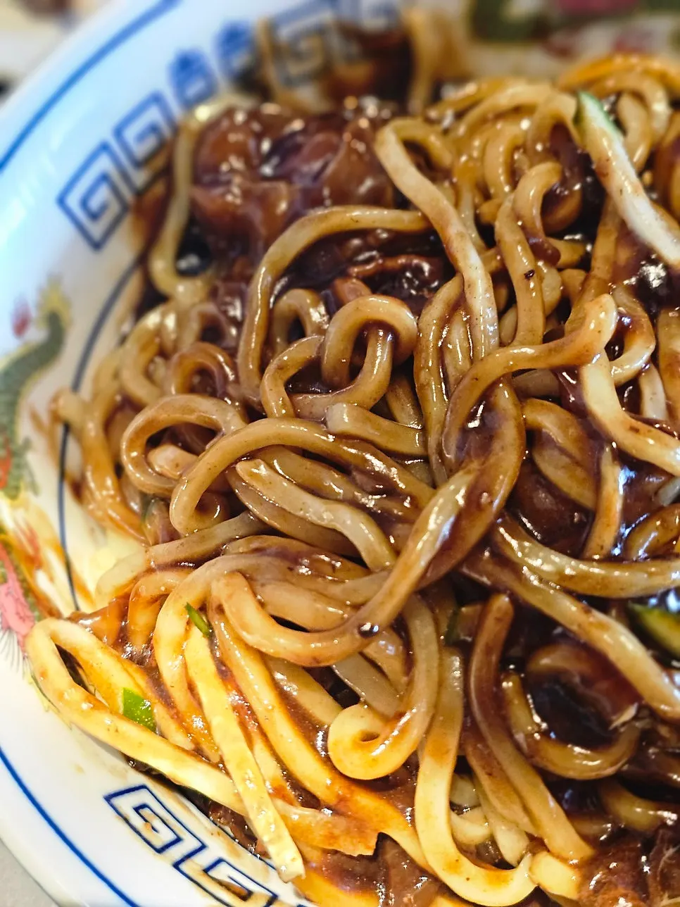 Glossy jajangmyeon after mixing