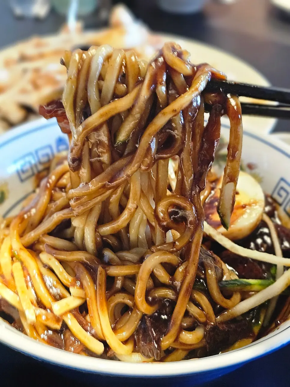 Jajangmyeon good for sharing with kids