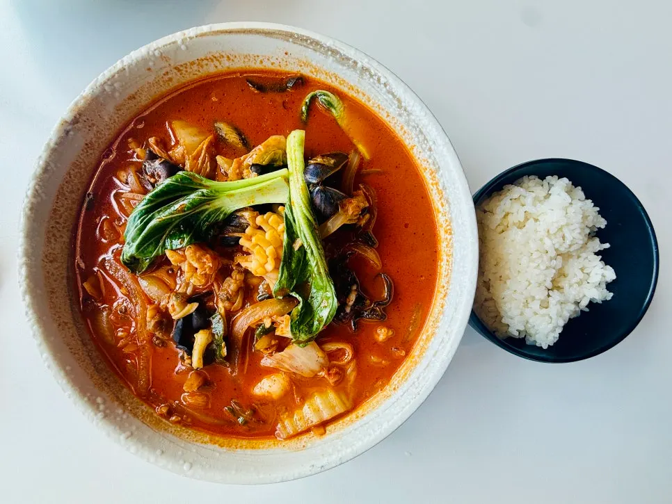 Seafood jjamppong bap loaded with seafood