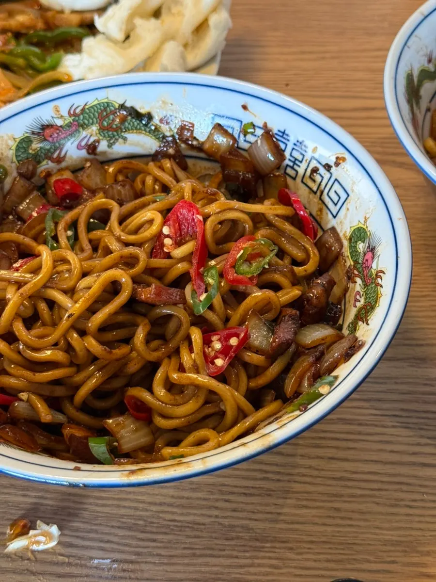 Mixing the double portion of ganjajang noodles
