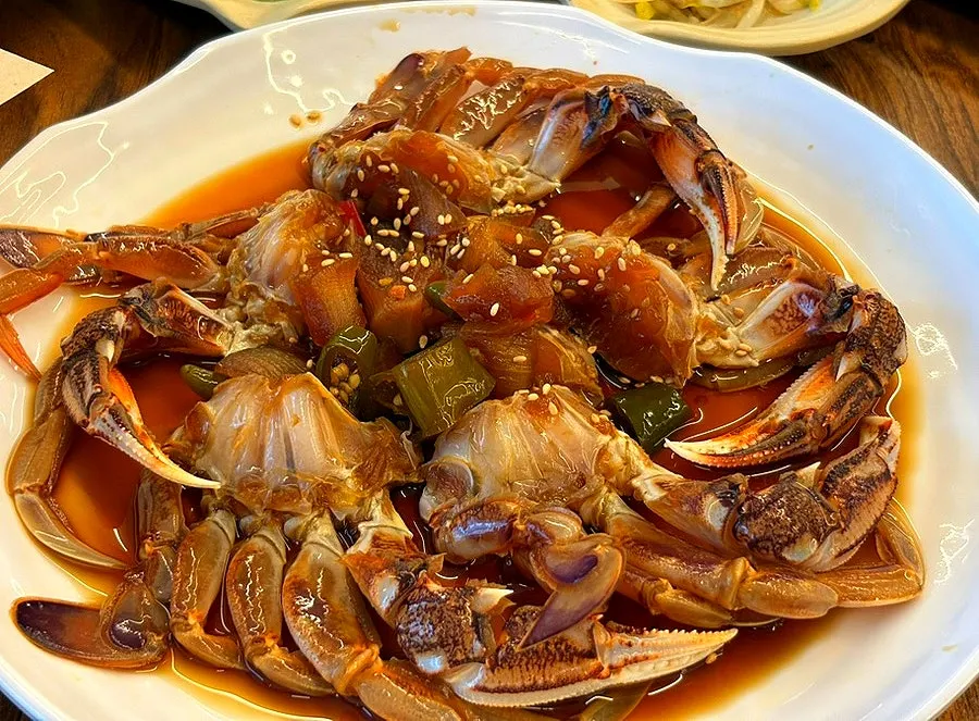 Crab leg packed with meat in soy-marinated crab