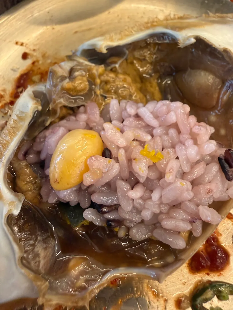 새우장과 전복장이 함께 담긴 모듬장
