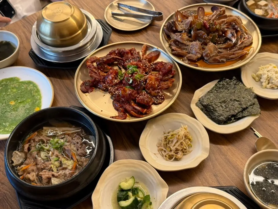 Full spread of the yellow crab pot rice set for two