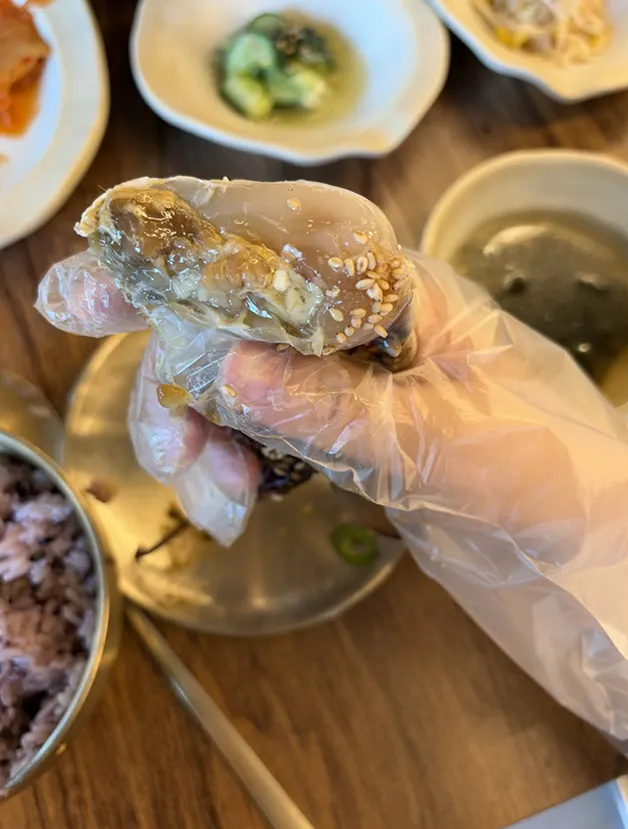 Plump crab meat inside soy-marinated crab