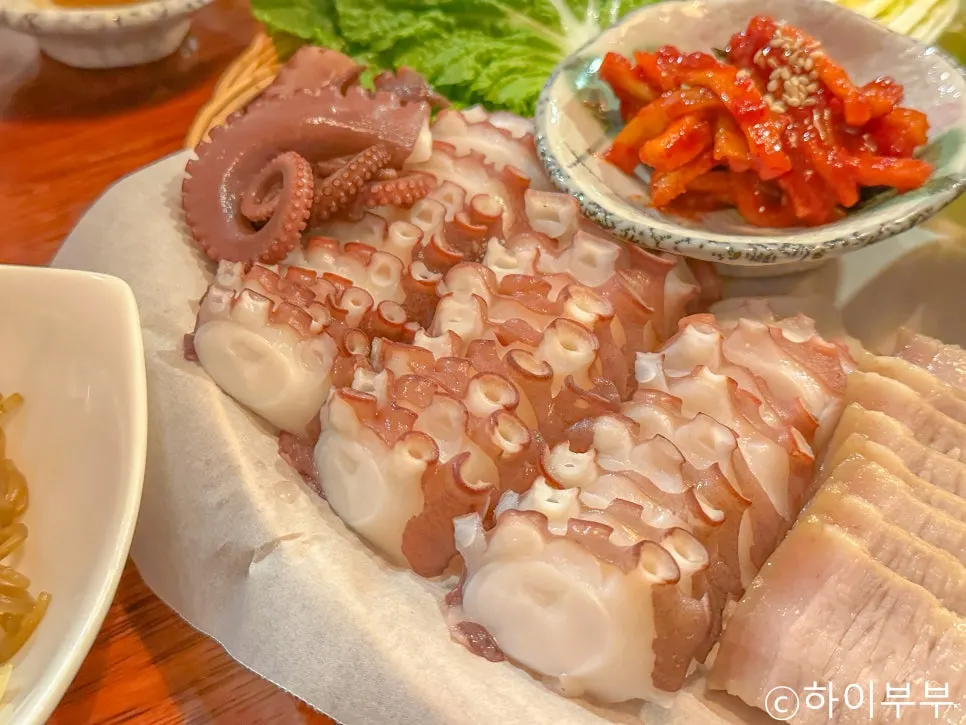 Tender bossam pork at Namcheonjip