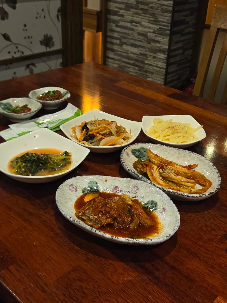 남천집 기본 반찬 상차림