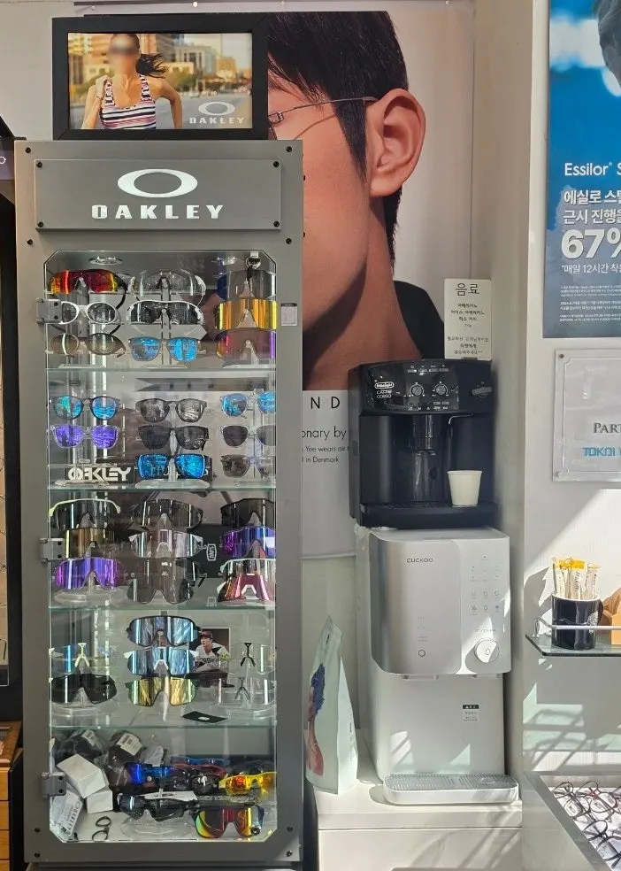 Separate display corner for Oakley products