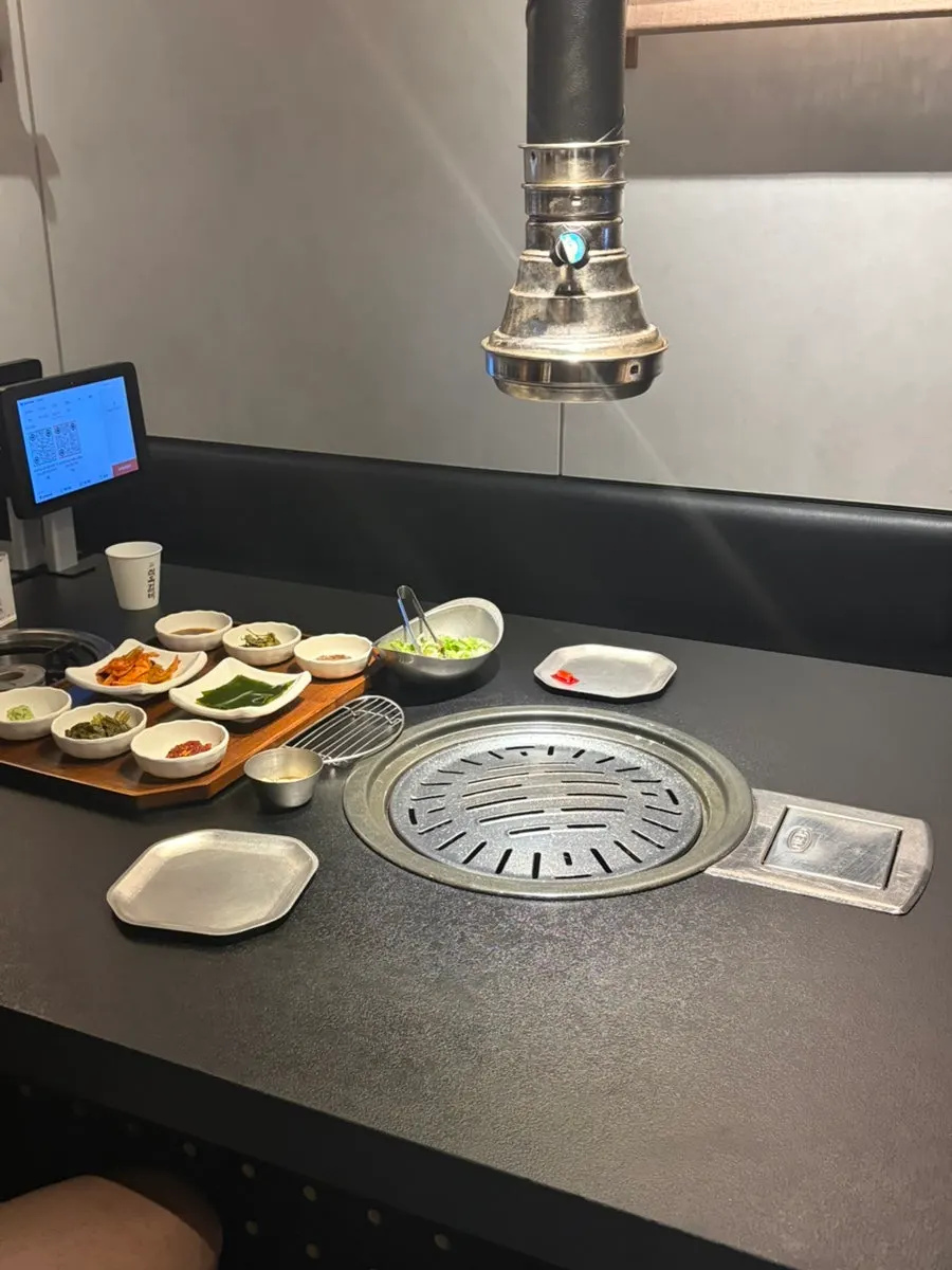 Neatly prepared reserved table at Seokok Galbi