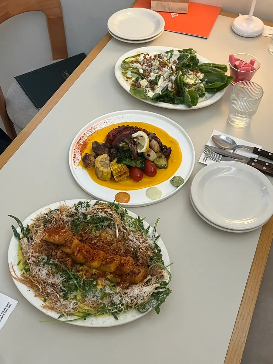 Table set after ordering