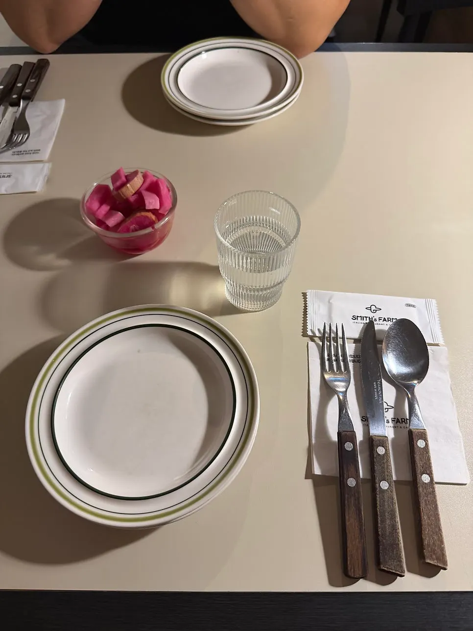귀여운 테이블 세팅