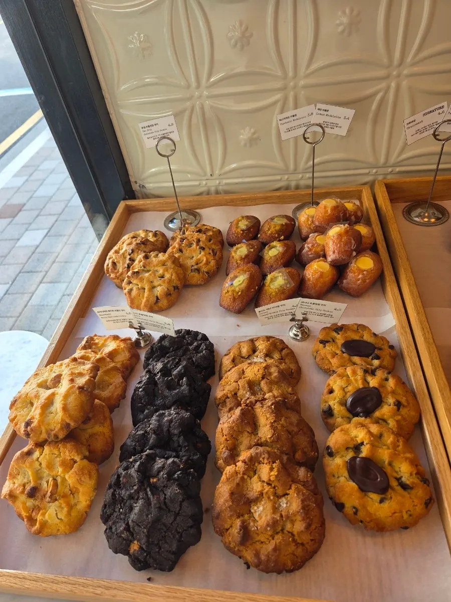 Financiers and madeleines on display