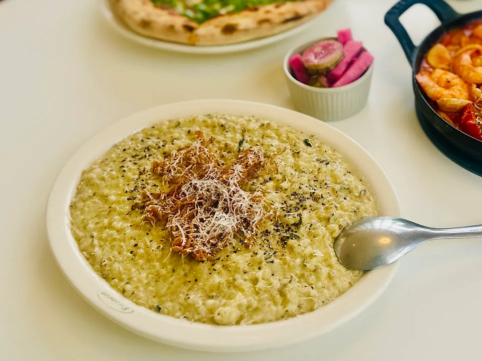 Cream risotto with abalone and clam meat