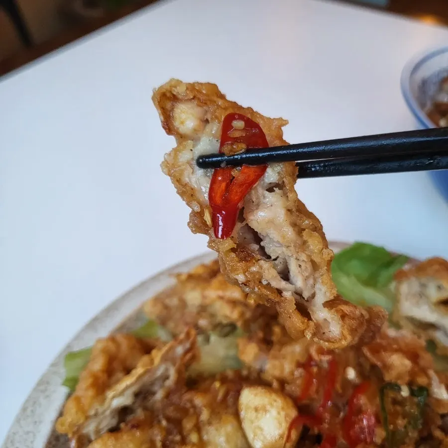 Crispy whole-garlic yuringi