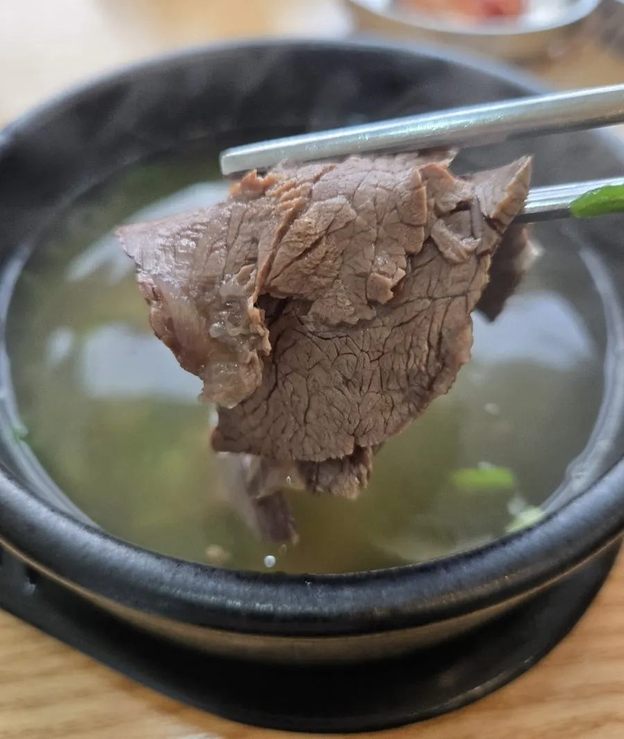 맑은 고기육수의 하가네나주곰탕