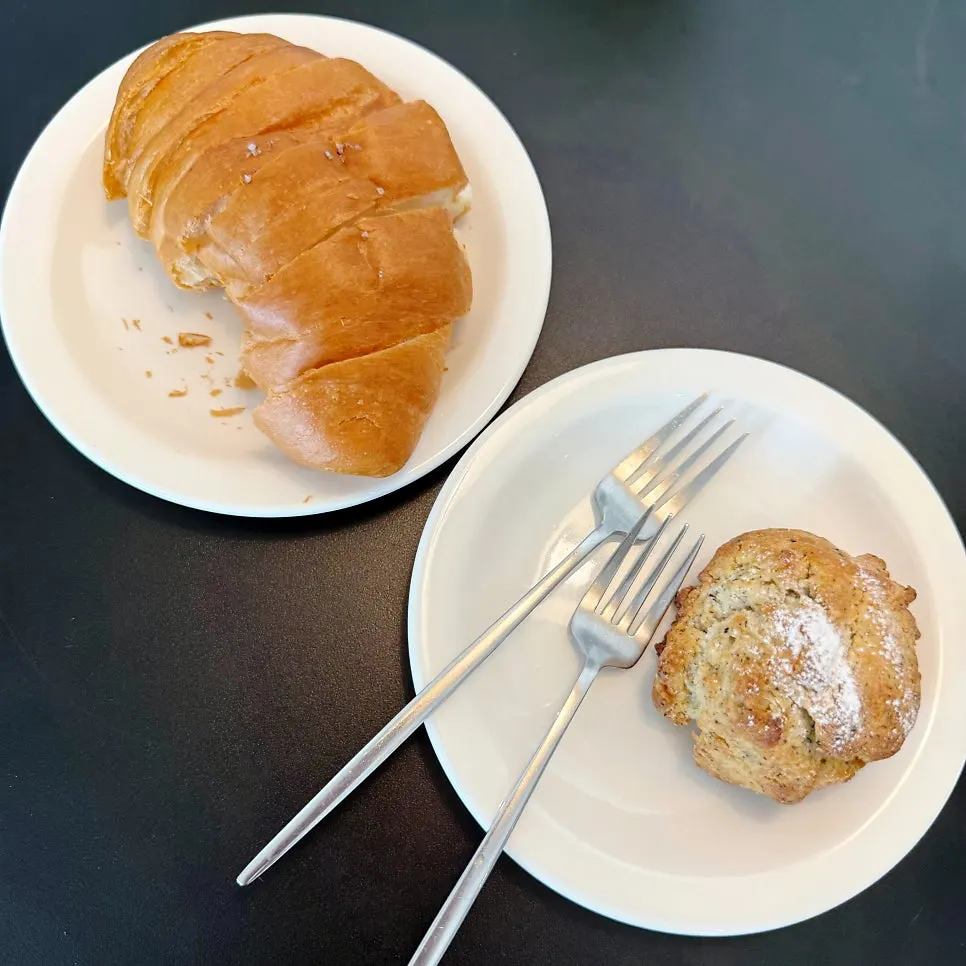 Tiny Dot salt bread and Earl Grey scone desserts