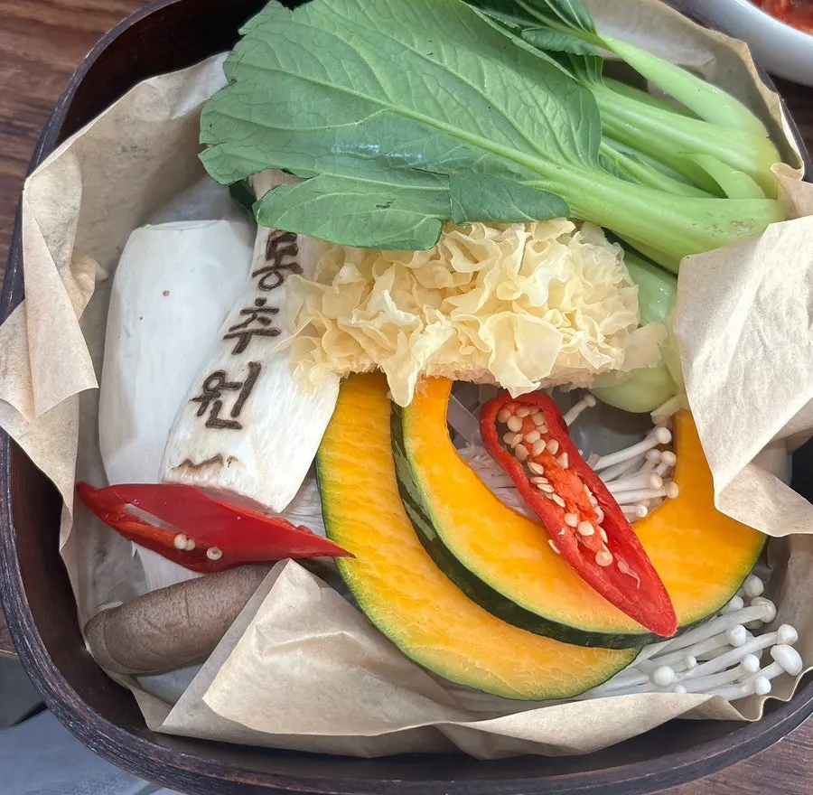 불판에 올린 옛날식 한우불고기