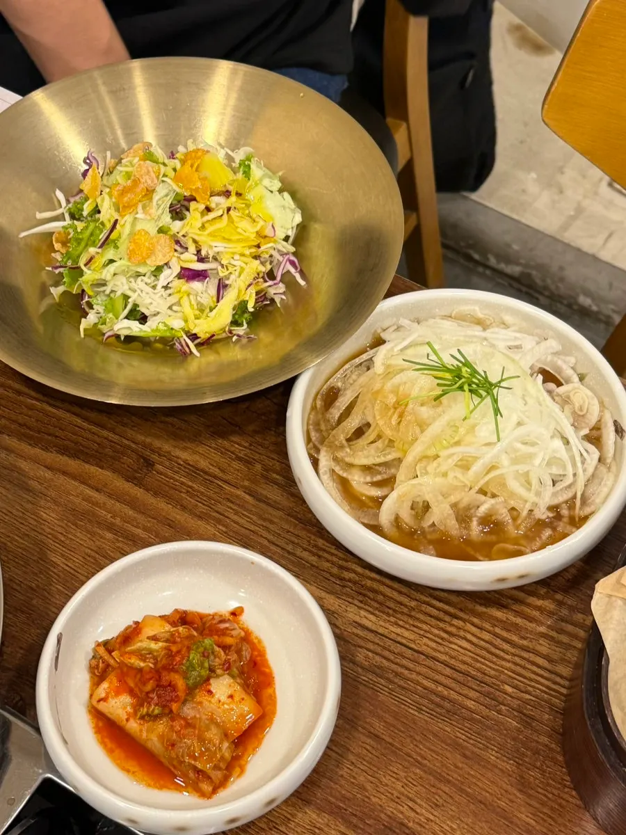 Old-style bulgogi meat served on its own plate
