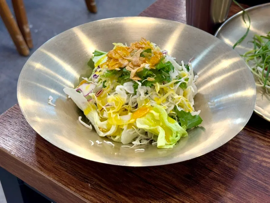 Yuzu dressing salad and basic side dishes