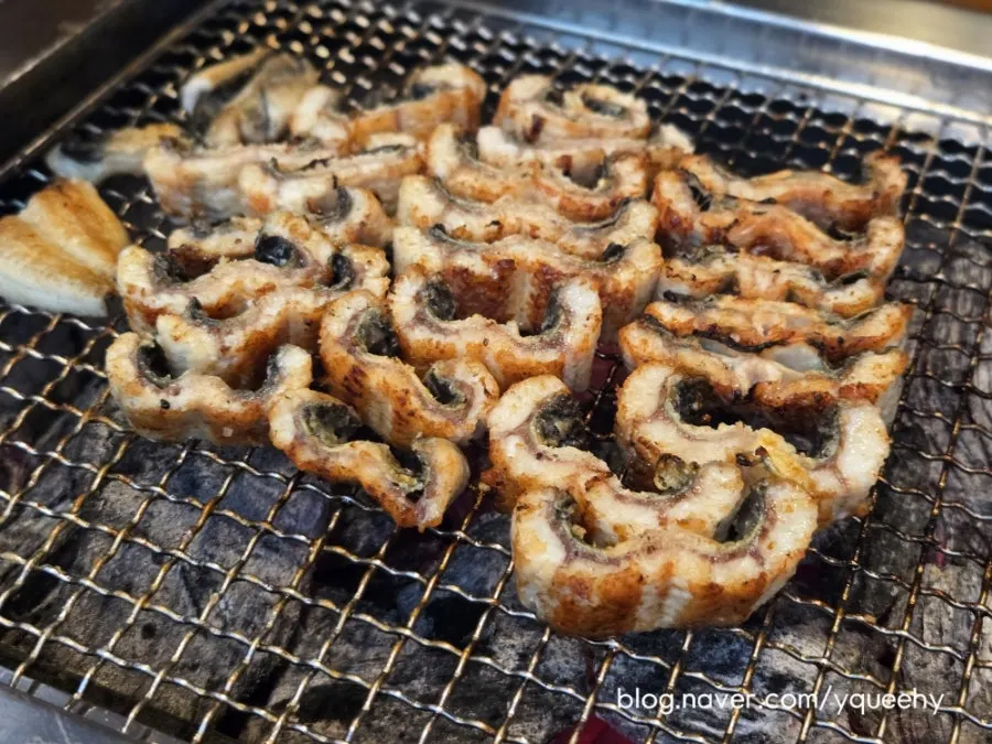 Golden-brown eel cut into bite-size pieces