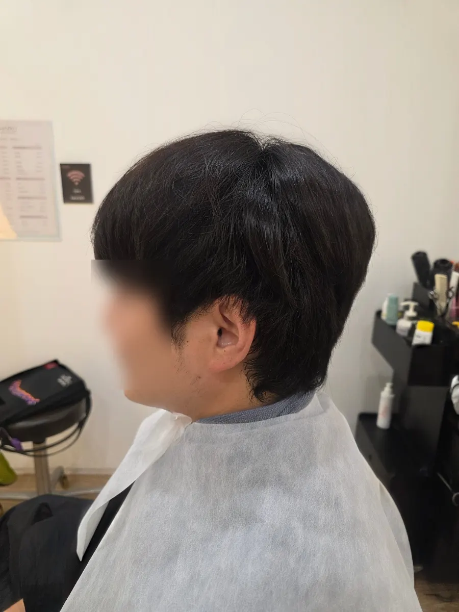 koi 디자이너와 모발 상태 상담 중인 모습