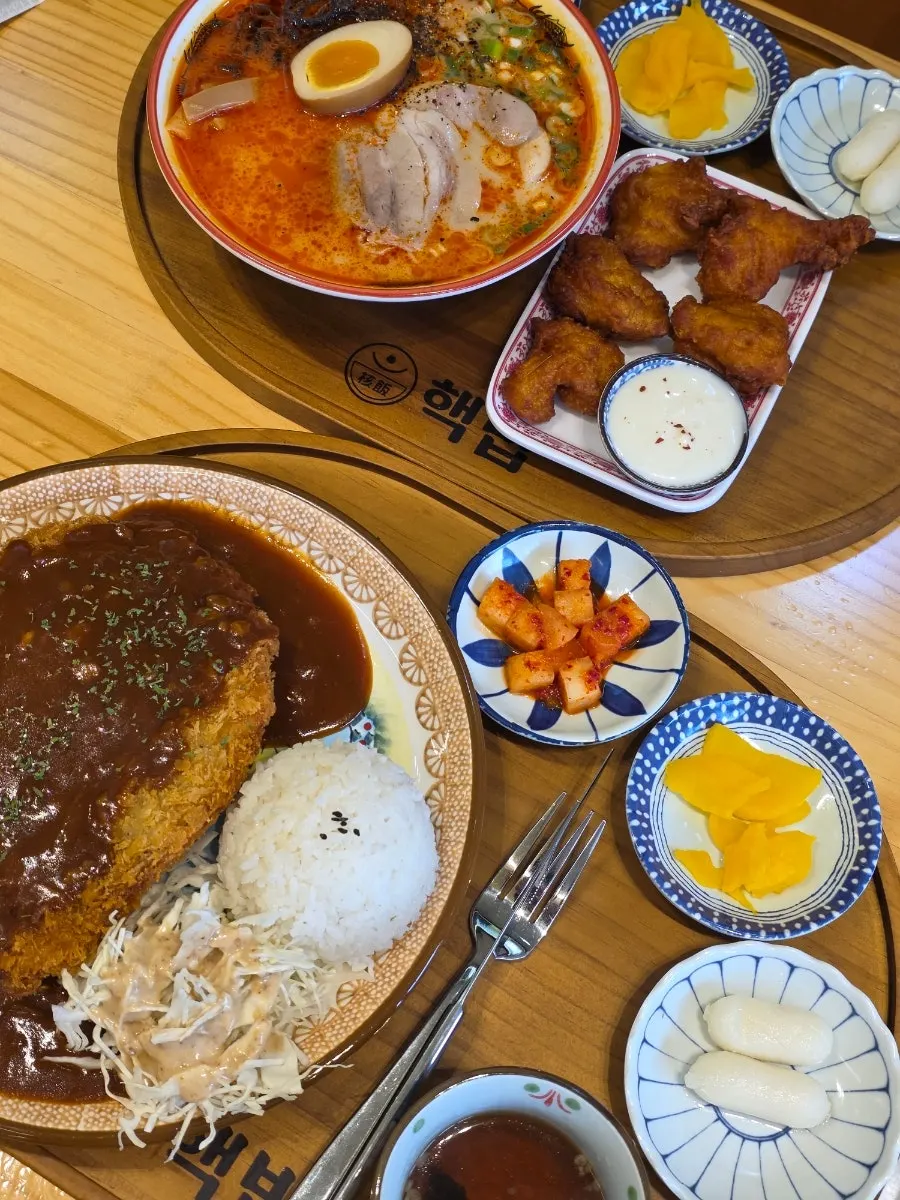 洋食風とんかつの一式構成