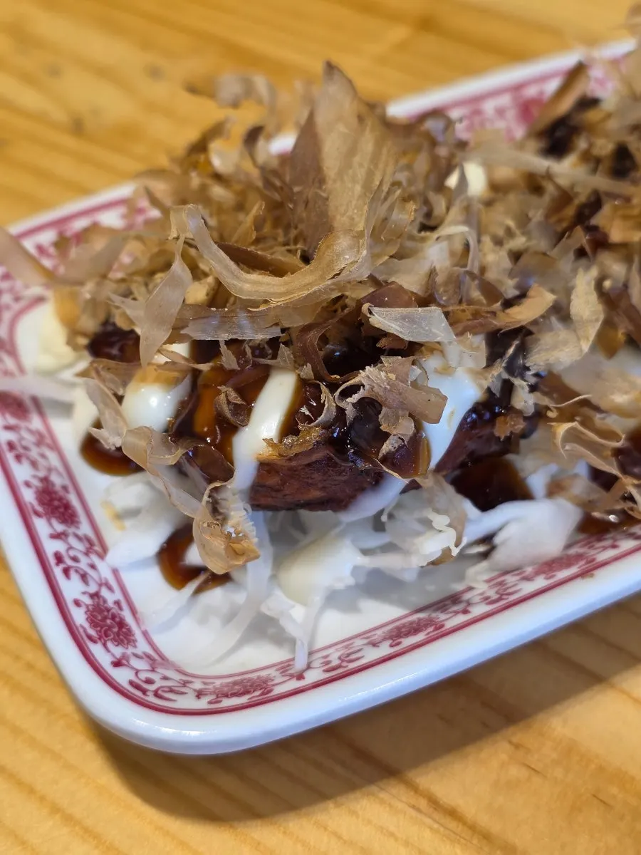 厚みのあるミニお好み焼きの断面