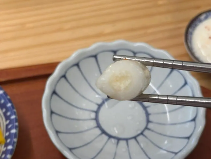 꿀을 뿌린 치즈떡 마무리