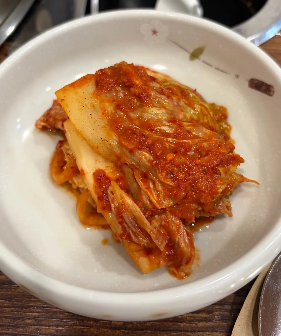 Broth with bulgogi and vegetables mixed together