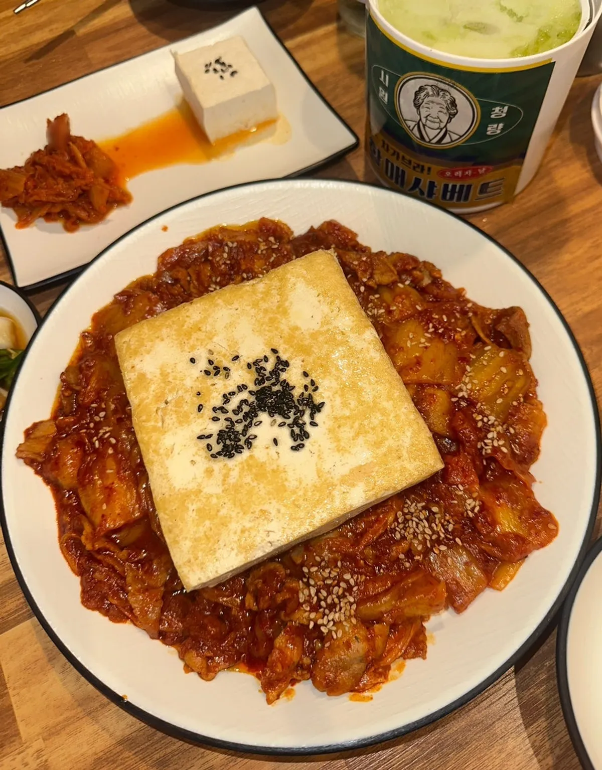 Halmae Gireumjip, a jeon pub near Yeongdeungpo-gu Office Station, visited on a rainy day