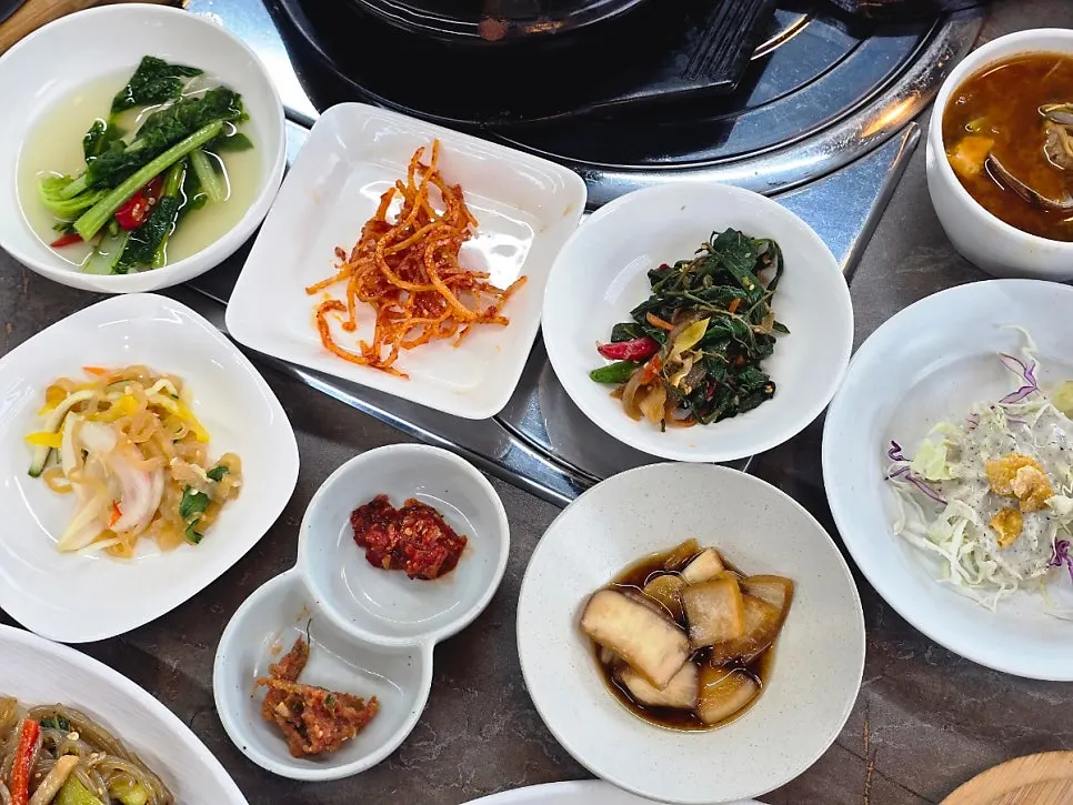 Neatly arranged Korean set-meal side dishes