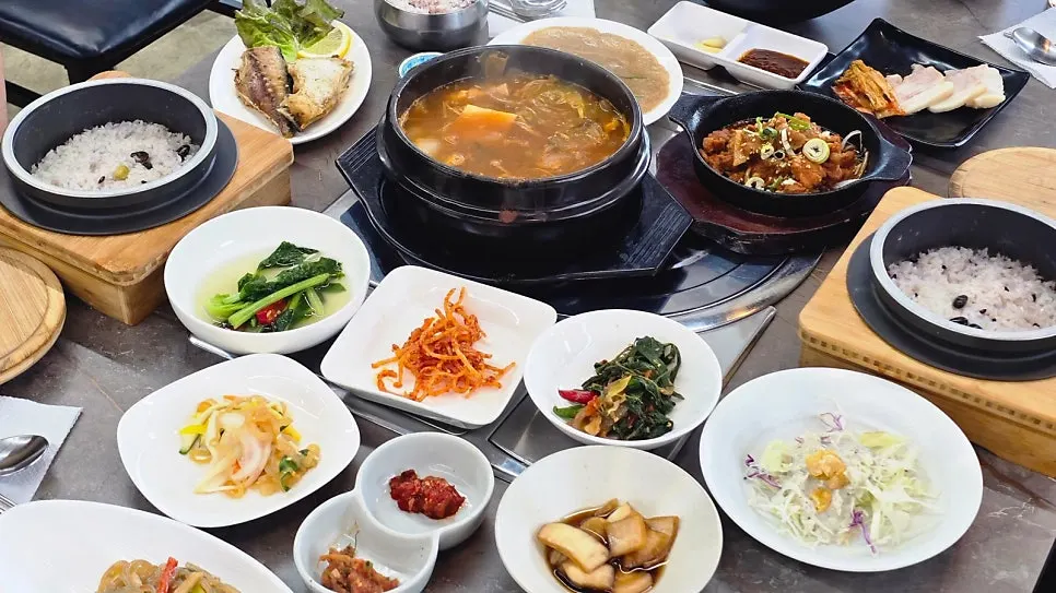 Generous Korean set-meal spread at Jogane Sotbap
