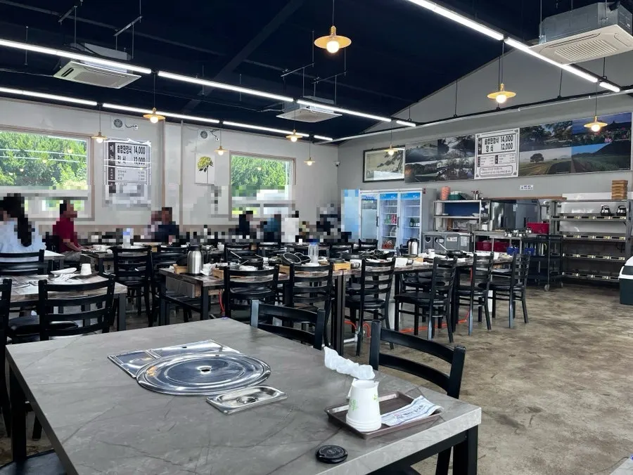 Spacious dining room at Jogane Sotbap