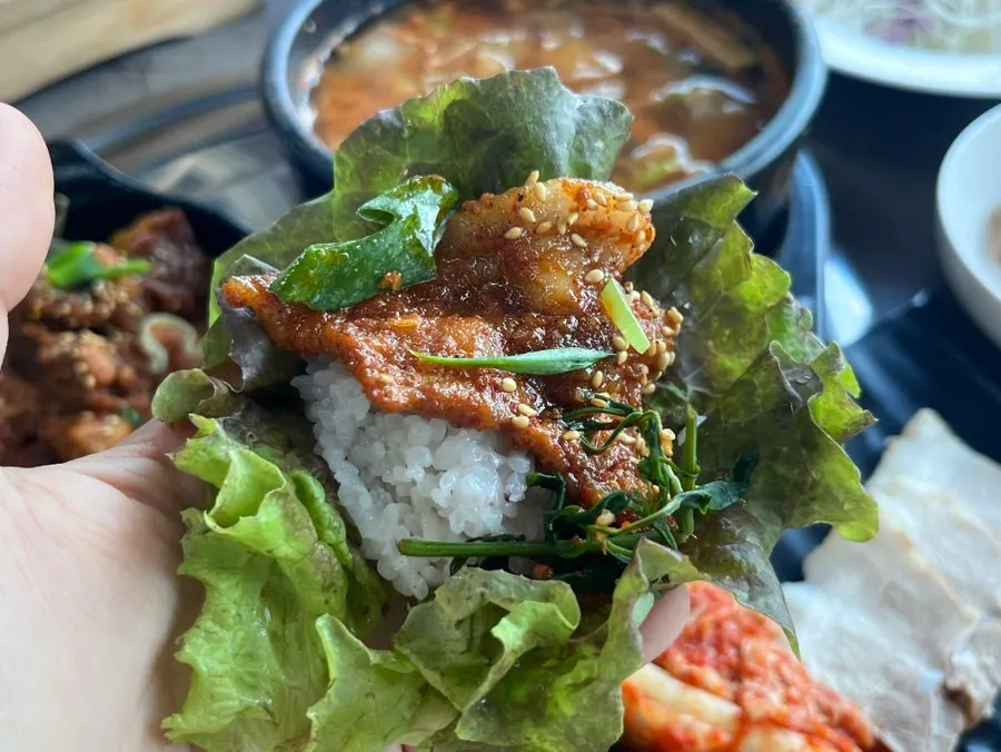 Sotbap and sungnyung being prepared