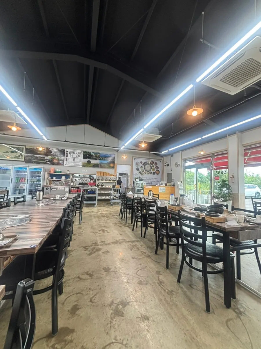 Spacious, tidy interior tables at Jogane Sotbap