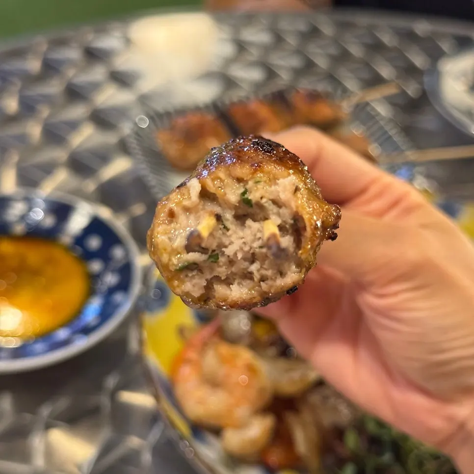 Plate with three kinds of yakitori skewers