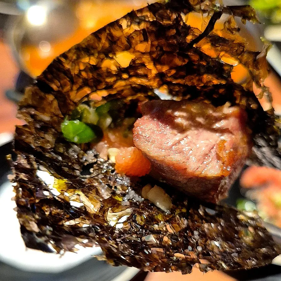 Grilled seaweed and salted pollack roe on the grill