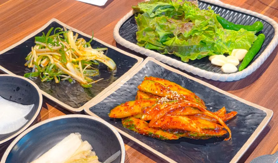 흑돼지 기본 상차림