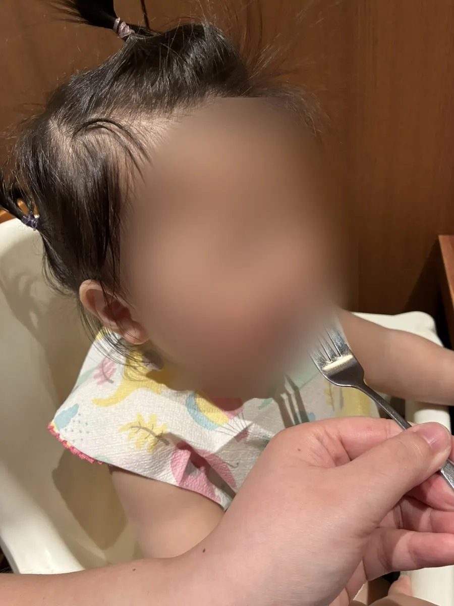큼직한 고기가 든 얼큰한 김치찌개