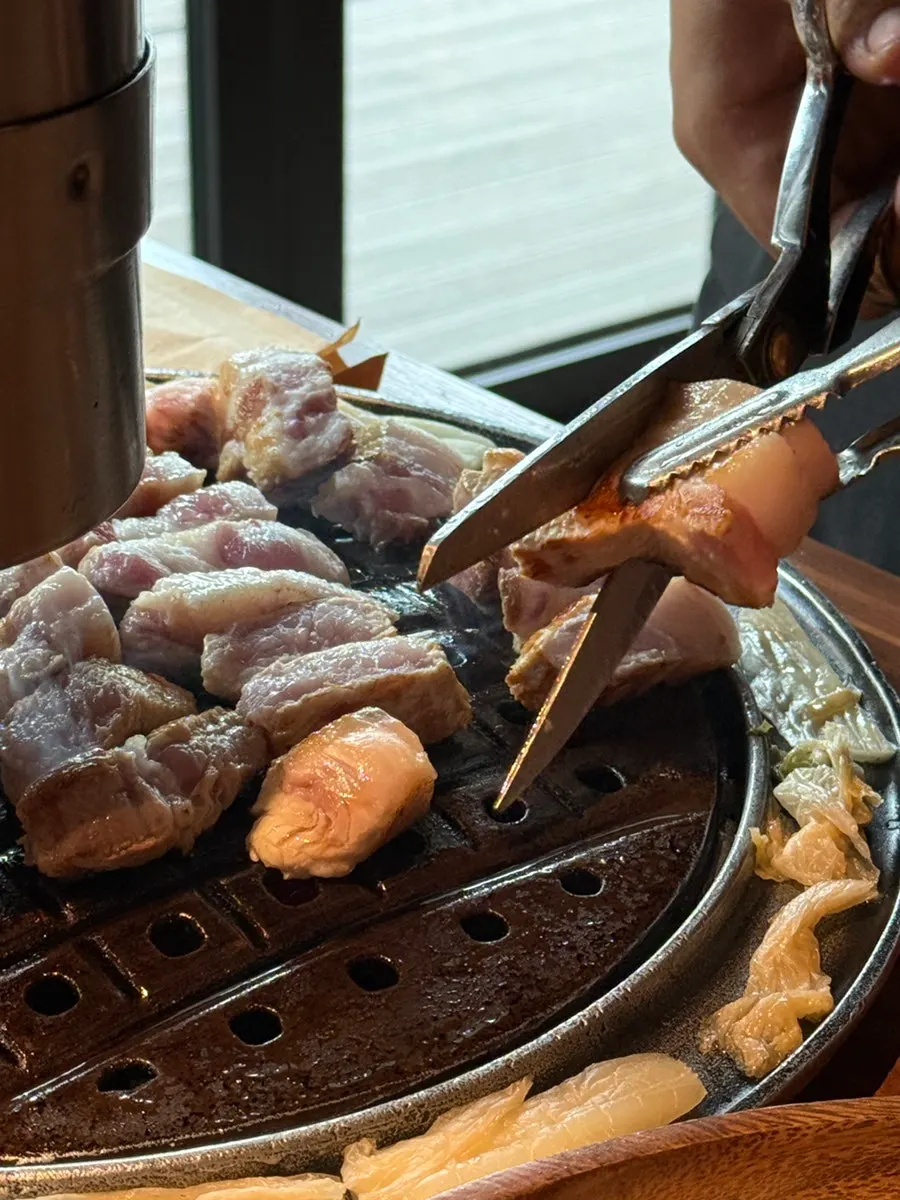 Black pork sauce combinations explained by staff